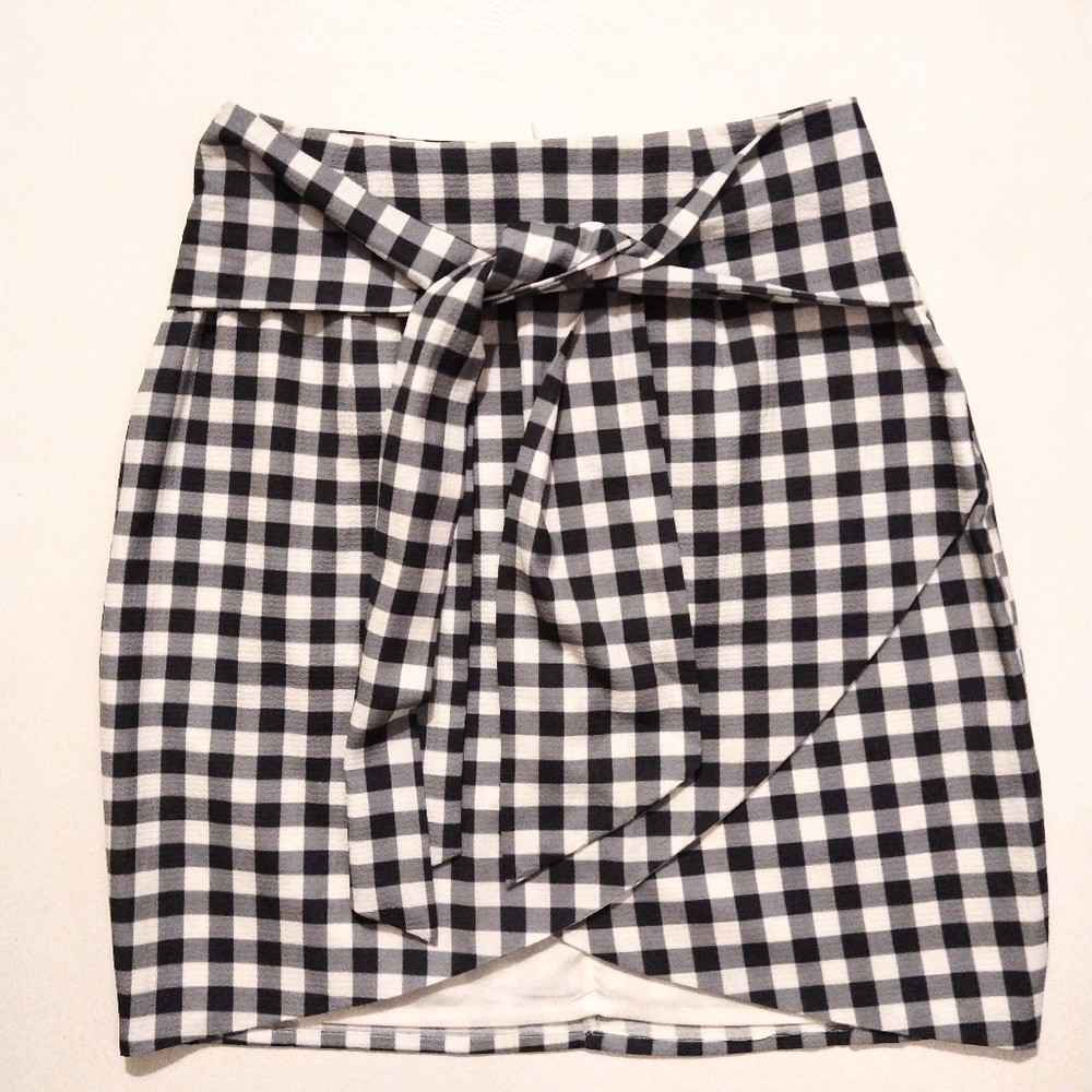 Tie Front Mini Gingham Mini Skirt